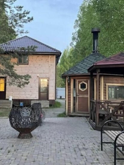 Аренда большой комнаты отдыха в гостевом доме до 30 человек